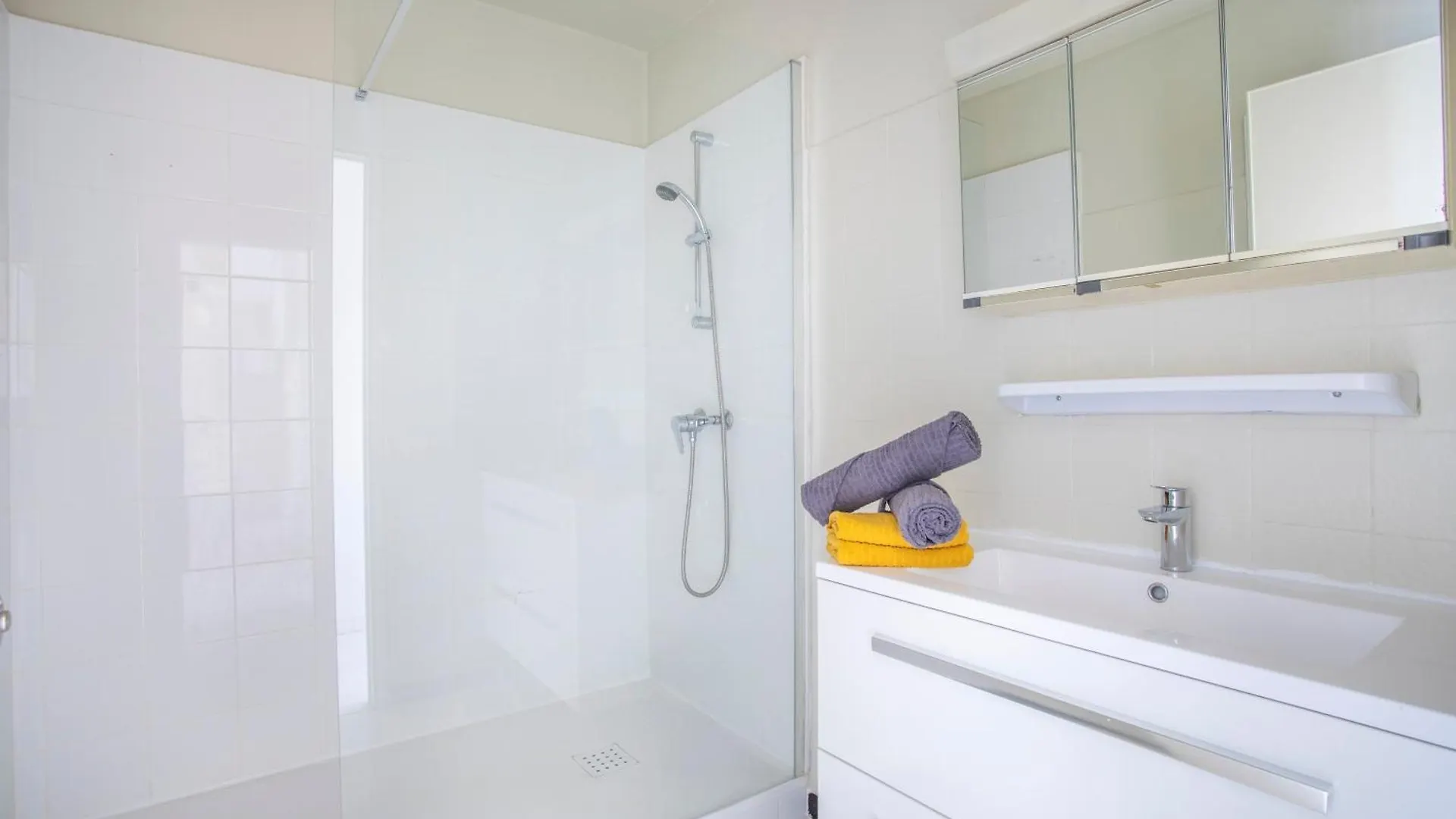 Grand T2 Lumineux Et Climatise Avec Balcon Lejlighed Aix-en-Provence